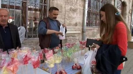 Çok Tatlı Bir Gelenek: Horoz Şekeri