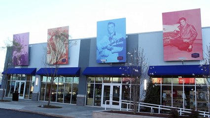 Walking Tour of the free side of Elvis Presley's Memphis Complex 2017