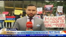 Venezolanos en el exilio protestaron frente a la sede de Goldman Sachs en New York por la presunta compra de bonos de la estatal petrolera PDVSA revelada por un diario estadounidense