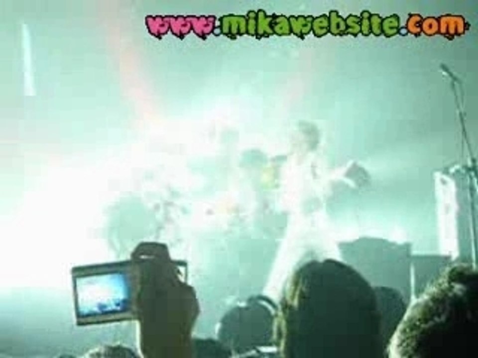 Mika - Medley Paris Zénith 11.10.07 [Part 2]