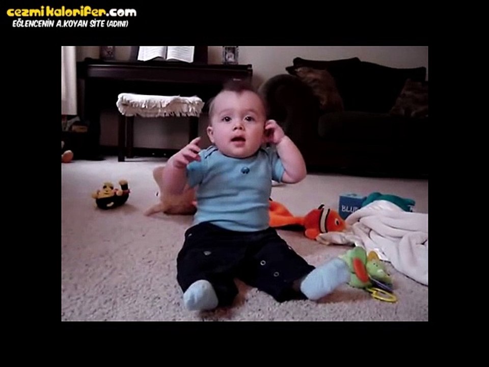 Eğlenceli Babaların Yavrucakları İle Beatbox Yapmaları