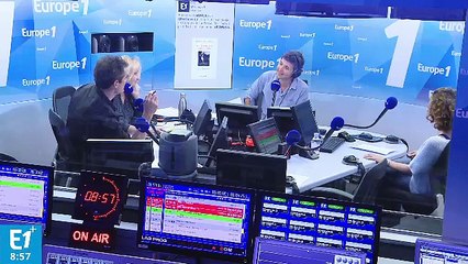 Regarde les étoiles comme si tu tournais avec elles