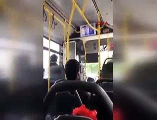 'Psikolojim bozuldu' diyen şoför yolcuları indirdi