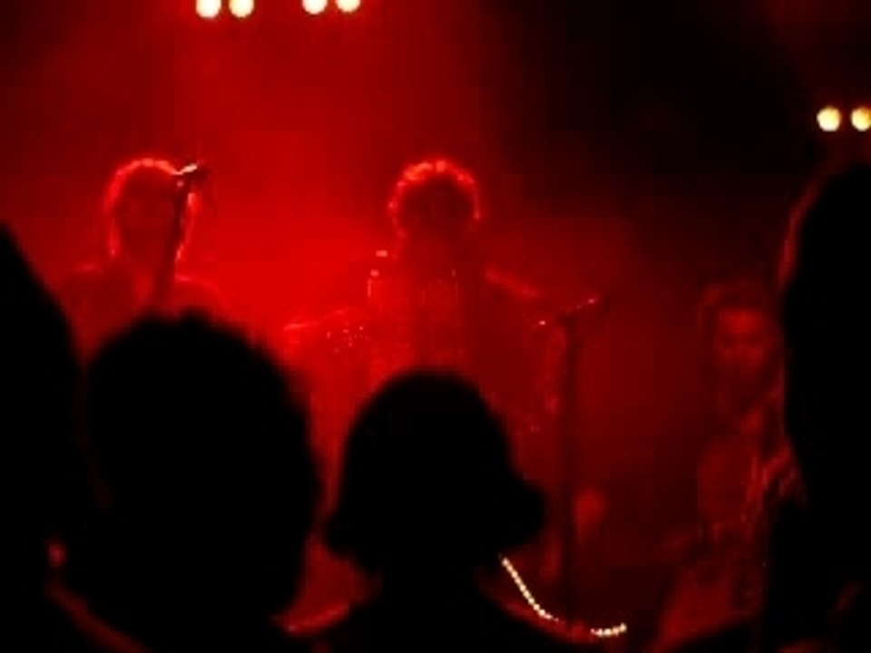 Tom McRae - Bloodless (live)