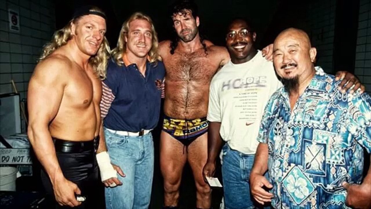 10 Most Shocking WWE Wrestlers Who Party & Drink in Real Life