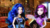 Disney Descendants Mal and Evie BABYSIT Part 1 Baby Princess Ariel The Little Mermaid Toy