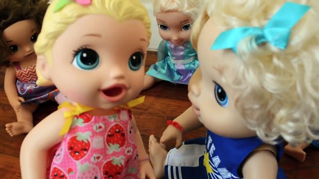 Baby Alive Molly 1st CHEERLEADING PRACTICE! - baby alive videos