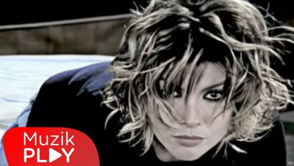 Gülben Ergen - Arka Sokaklar