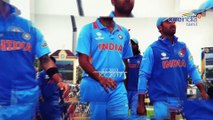 Dhoni supplies Water Bottles To Team-Players