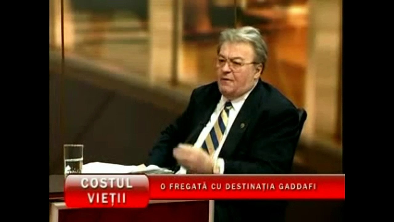VADIM A COLINDAT TOATA LUMEA!