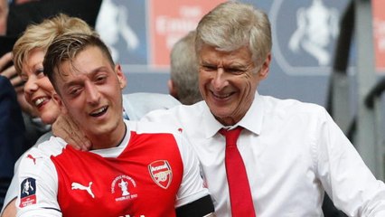 Easy decision to continue Arsenal 'love affair' - Wenger