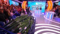 TPMP : Cyril Hanouna piège Matthieu Delormeau avec des concombres