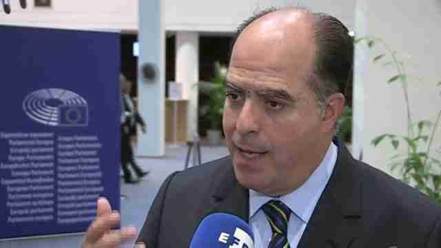 Julio Borges advierte a Goldman Sachs que está financiando una dictadura