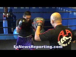 Donnie Nietes EXPLOSIVE mitt work!!! BLAZING SPEED & POWER!!! - EsNews Boxing
