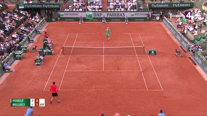 Roland-Garros 2017 : L’erreur d’arbitrage qui profite à Pouille (7-6, 5-1)