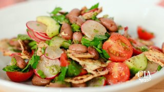 Lebanese Fattoush with Baharat Spiced Beans - YouTube