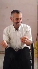 Kürtçe müzik söyleyen amca