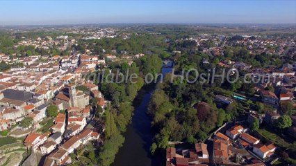 CLISSON ET SON CHÂTEAU VU PAR DRONE AU PRINTEMPS 6