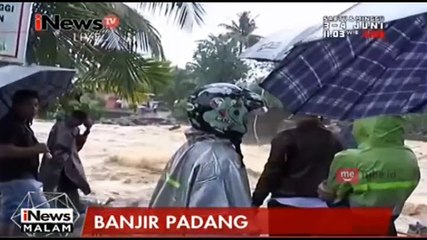 Hujan Deras Membuat Jembatan di Padang Hanyut Dibawa Banjir
