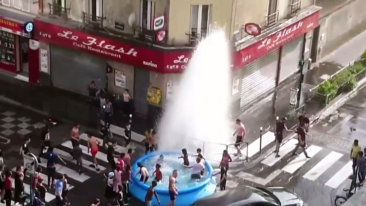 Ils ouvrent une bouche d’incendie pour remplir une piscine en pleine rue à Pantin