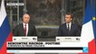 Emmanuel Macron accuse les journaux RT France et Sputnik France de propager de fausses informations