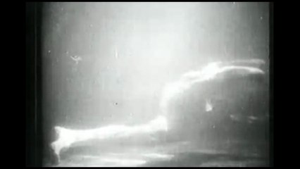 IMAGEM-PERCEPÇÃO - REUMA - Taris, le roi de l'eau, Jean Vigo (1931)