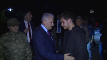 Başbakan Yıldırım, Şehit Aydoğan Aydın'ın Ailesine Taziye Ziyaretinde Bulundu
