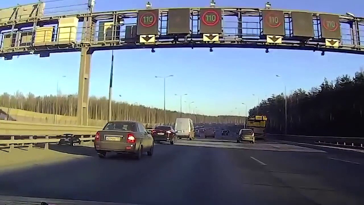 Ultimate IDIOT FUNNY DRIVERS, CRAZY FUNNY