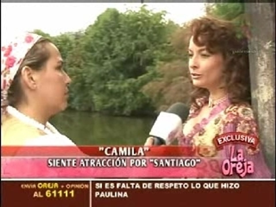 Camila habla con la oreja
