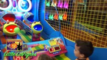 HAPPY HALLOWEEN Chuck E Cheese Family Fun Indoor Games and Activities for Kids Children Pl