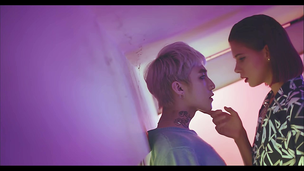 Chúng Ta Không Thuộc Về Nhau - Sơn Tùng M-TP