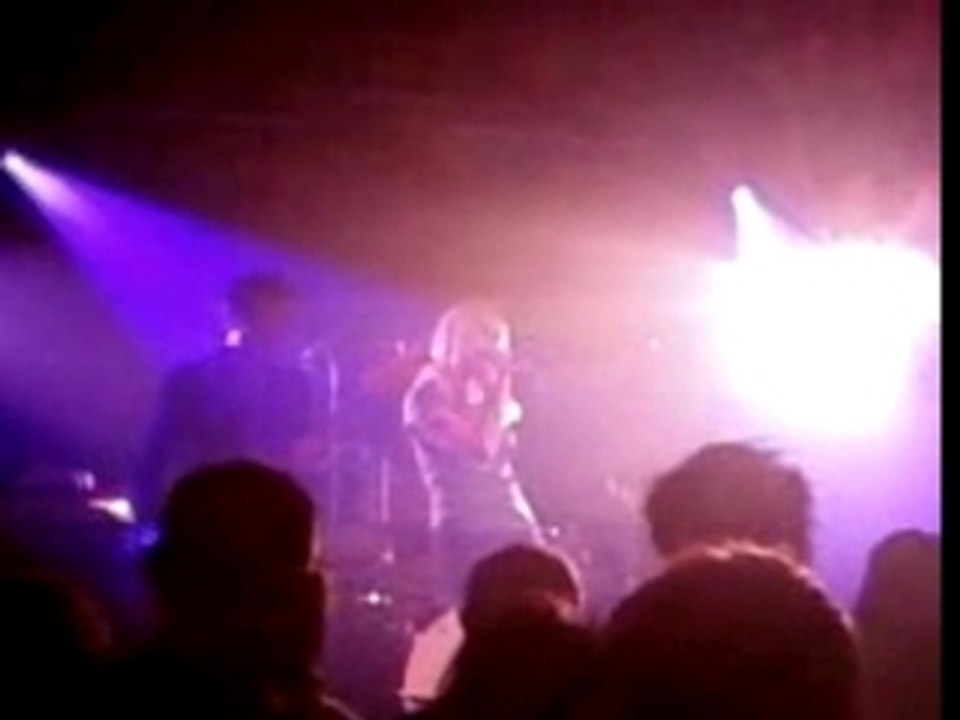 Ultra orange & emmanuelle @ toulouse Lines In my hand