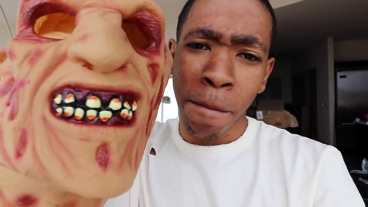 EXTREME SCARE PRANK ON GIRLFRIEND!!