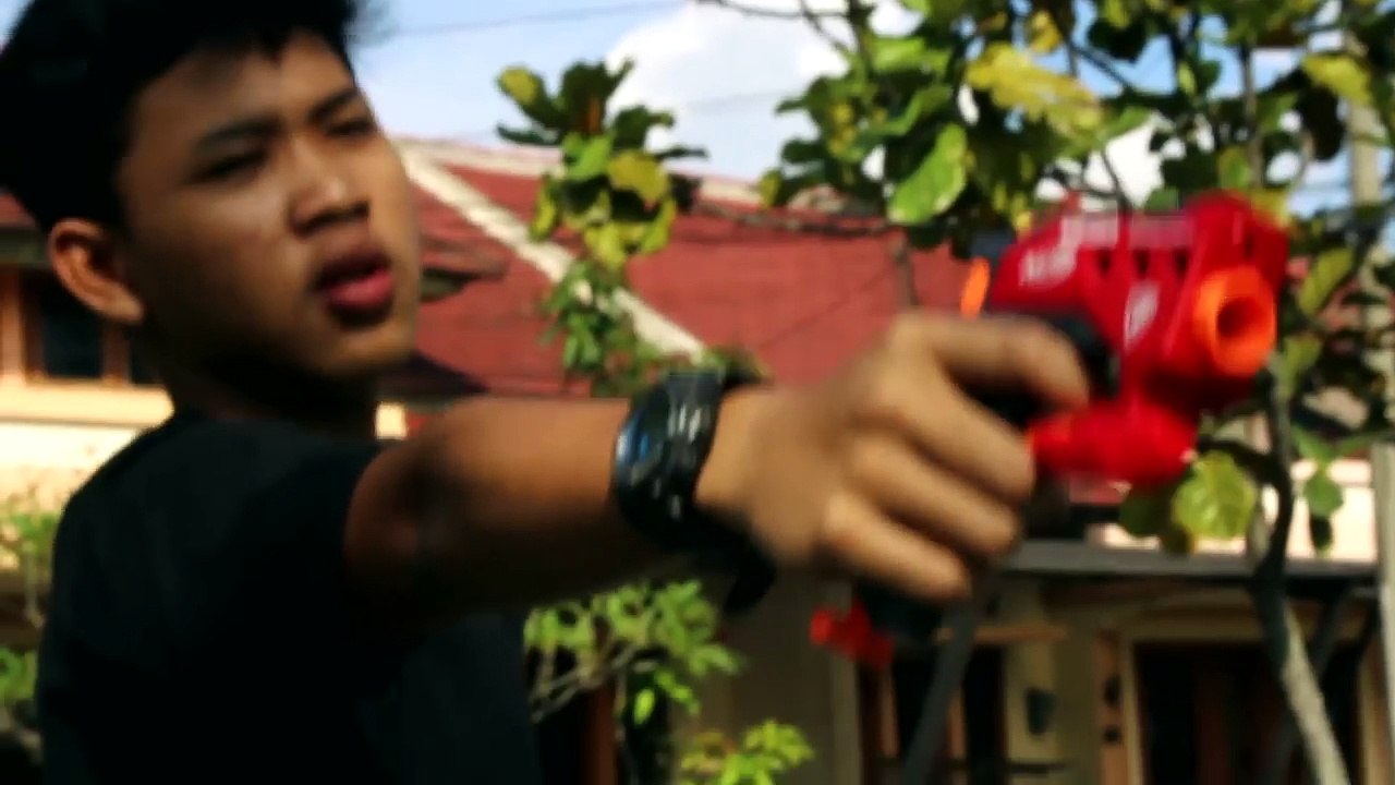 RANGE TEST: Nerf Mega Big Shock VS Nerf Elite XD Triad EX-3