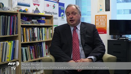 Trump mantiene suspenso salida del acuerdo sobre clima de París