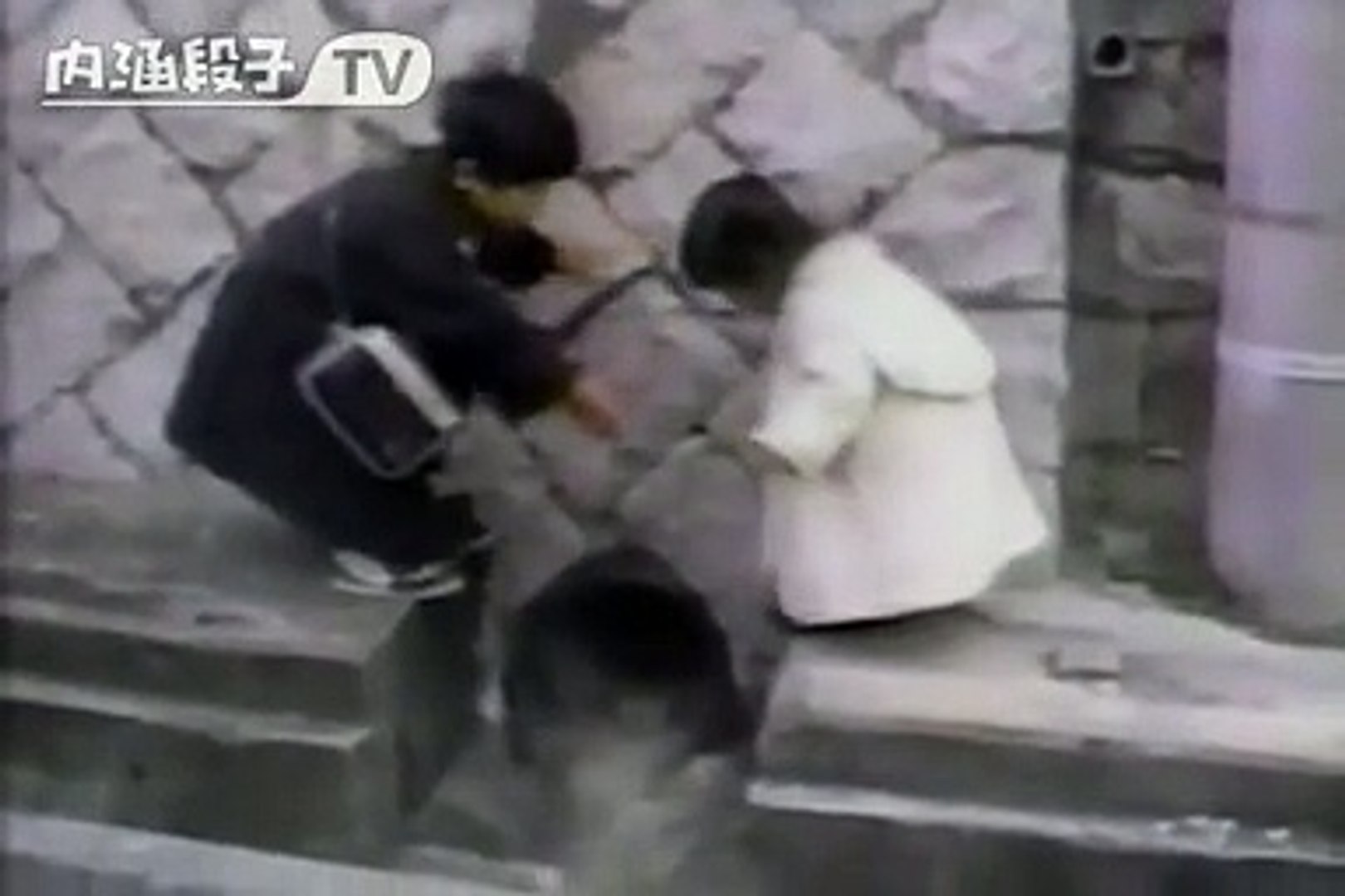 很有愛的哥哥，有哥哥的最幸福了！_萌寶