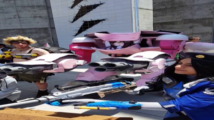 Overwatch: Accurate D.Va Cosplay