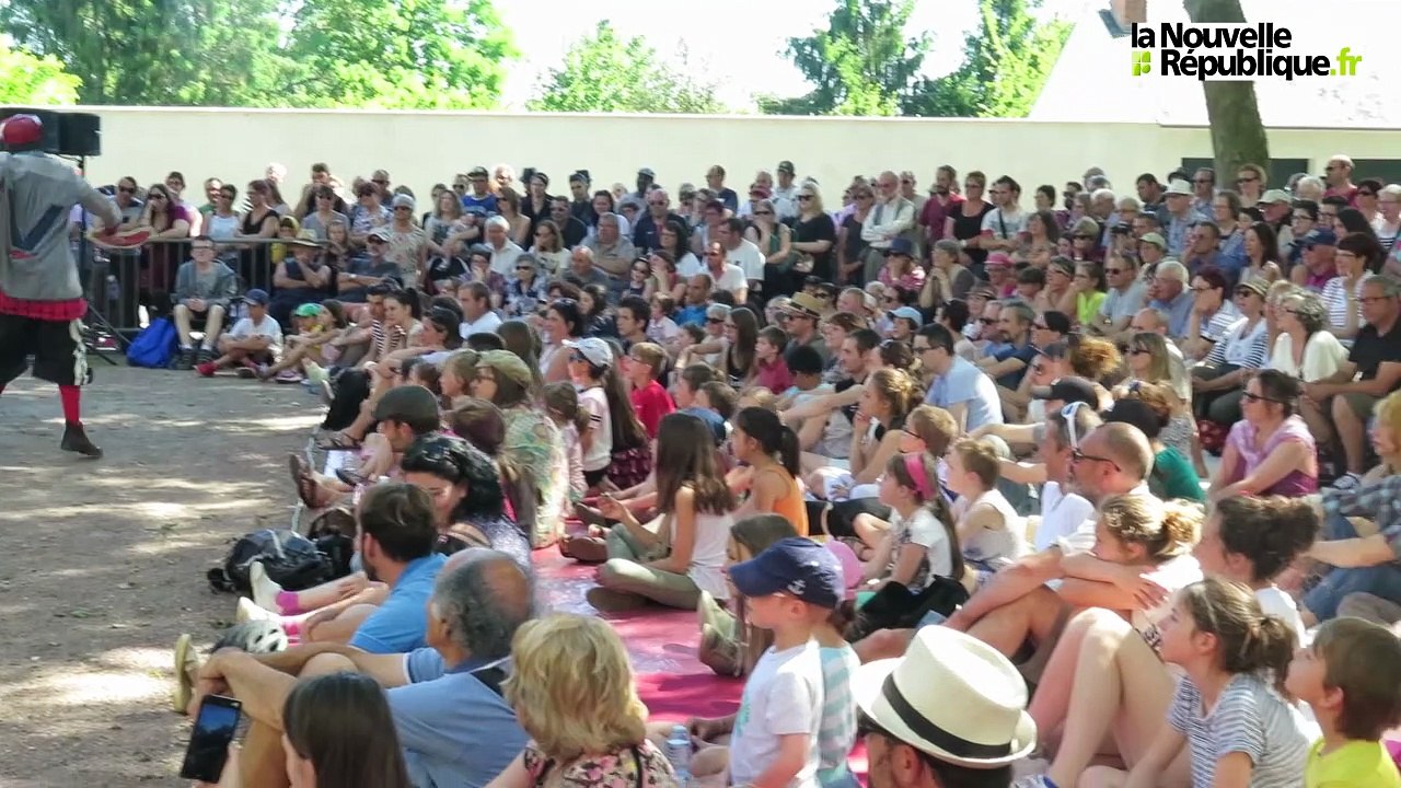 VIDEO Fêtes de la tour blanche à Issoudun : quel chantier!