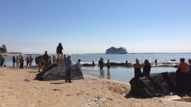 Départ du Meraviglia depuis Villès-Martin