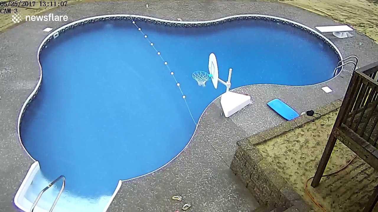 Severe hailstorm wreaks havoc in South Carolina garden