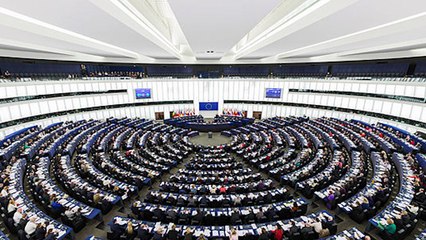 A LA UNE/ Soupçons d'emplois fictifs: L'Eurodéputée dénoncée par le FN
