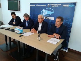 L'Aviron Bayonnais veut "revenir vite dans l'élite du rugby français"