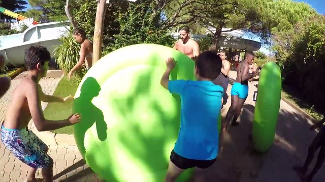 VLOG - SENSATIONS FORTES au PARC AQUATIQUE AQUALAND - Toboggans Aquatiques Fun