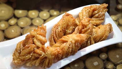 القريوش.. حلوى مغربية بالمطبخ المقدسي