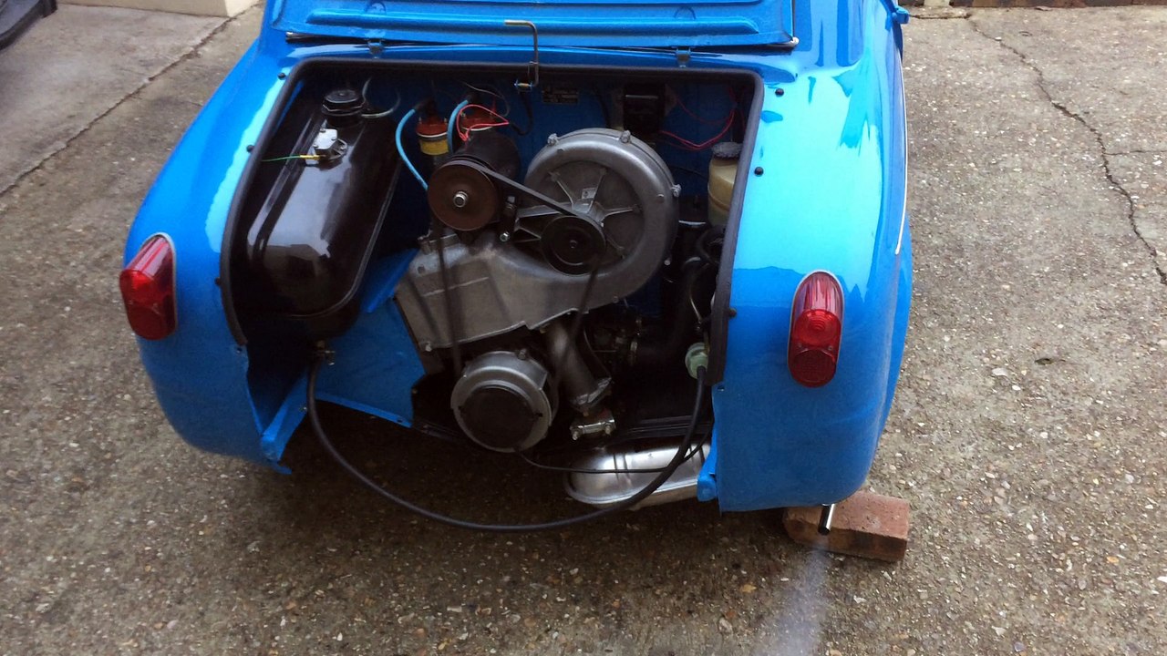 premier démarrage moteur sur une Vespa 400