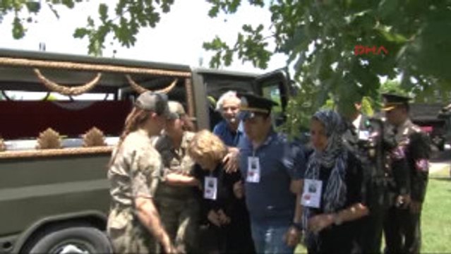 Adana Helikopter Şehidi Yüzbaşı, Gözyaşlarıyla Son Yolculuğuna Uğurlandı
