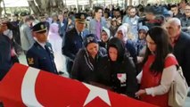 Kayseri Helikopter Kazasında Şehit Olan Kıdemli Başçavuş Mehmet Erdoğan Son Yolculuğuna Uğurlandı-2