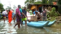 Sri Lanka: Communities rush to aid stranded flood victims