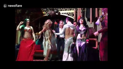 Rodrigo Alves joins belly dancers in Istanbul