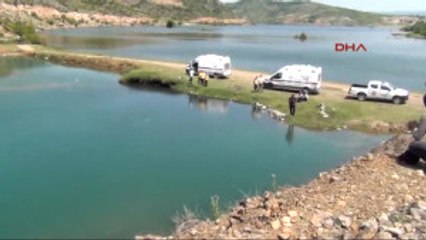 Bursa Serinlemek Için Gölete Giren 15 Yaşındaki Iki Öğrenci Boğuldu